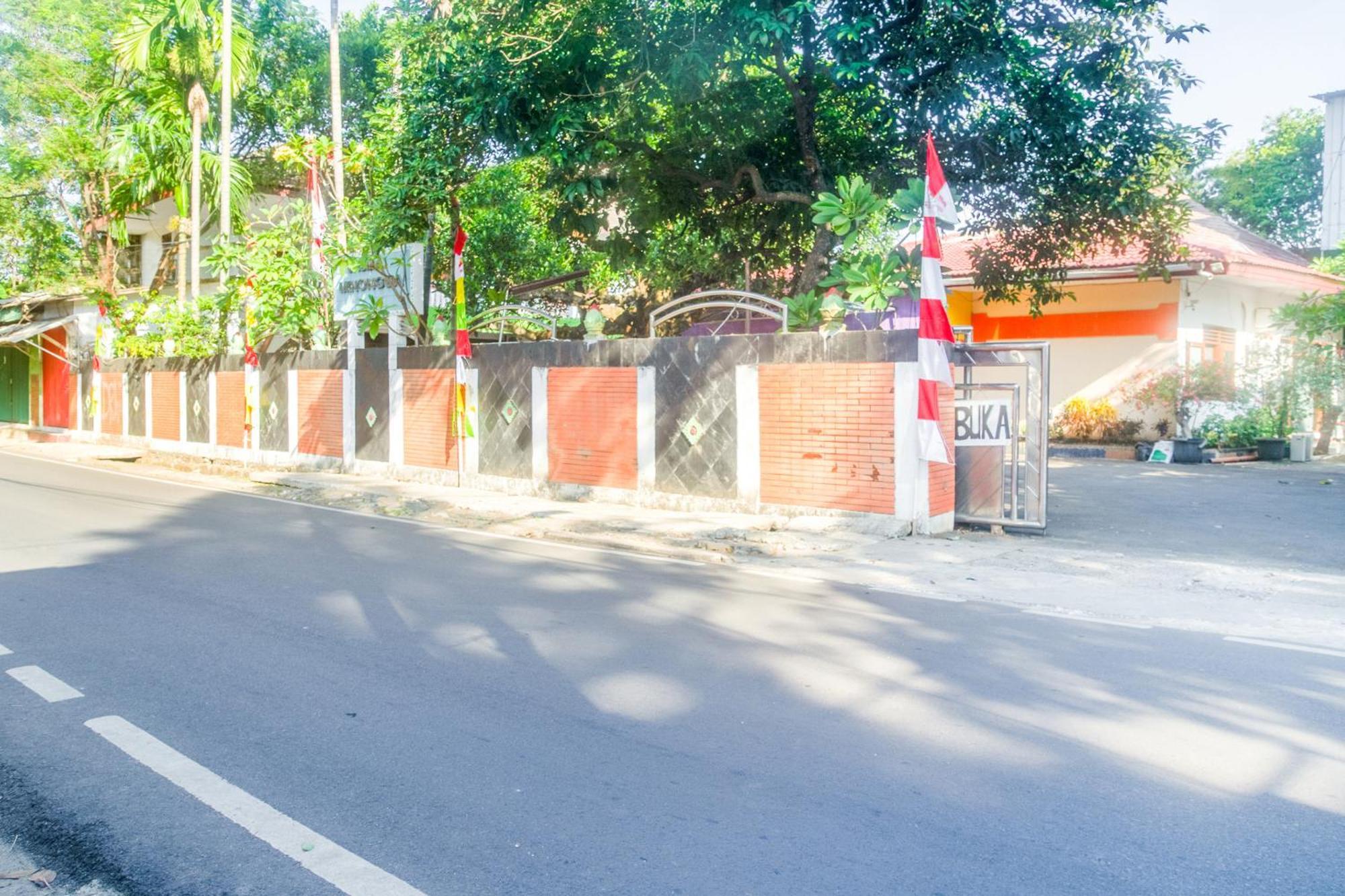 Hotel O Near One Belpark Mall Formerly Minongga Jakarta